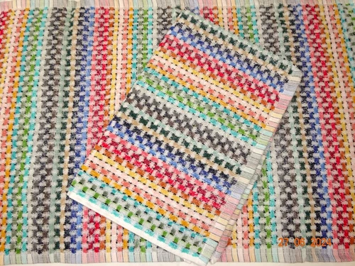 1 x Pair Rainbow Colours New Kitchen Hand/Tea Towel.  Nice quality.