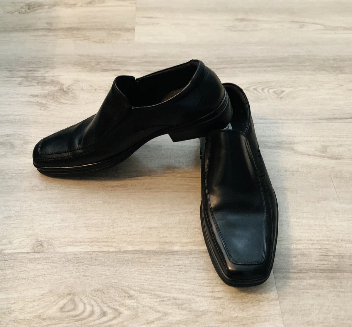 Steve madden slip top on dress shoes