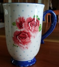 2 PIONEER WOMAN 18 oz MUGS -Roses & Polka Dots