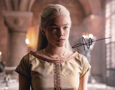 MILLY ALCOCK signed Autogramm 20x25m HOUSE OF THE DRAGON in Person autograph