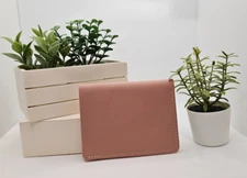 Stylish Bi-fold Mini Wallet - Pink
