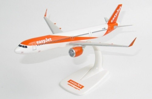 PPC 1/200 EASYJET A321 NEO (PLASTIC SNAP-FIT MODEL)