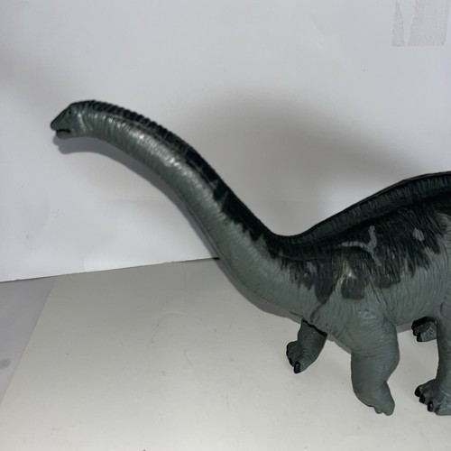 Apatosaurus 10 INCH PREHISTORIC LIFE DINOSAUR 2005 Safari
