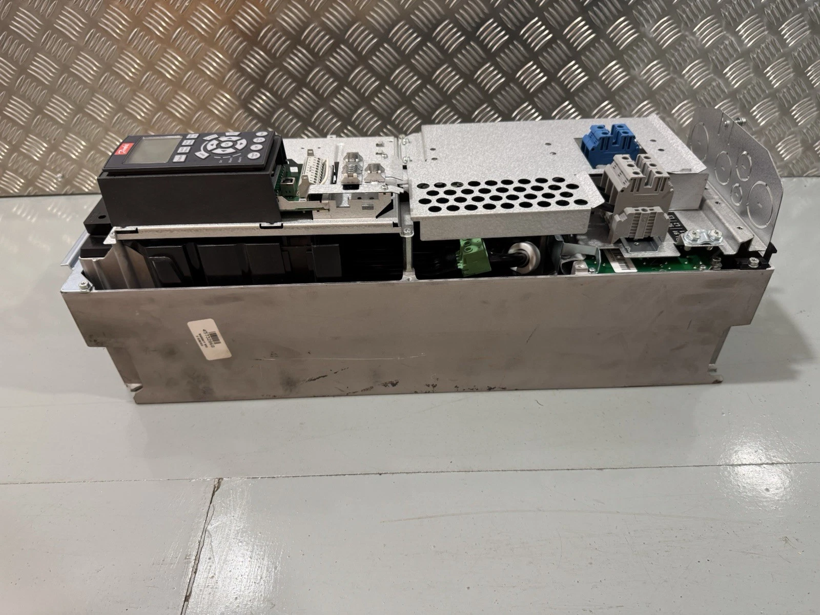 Danfoss 131B1522 VLT Automation Drive 22kw Type 1 11