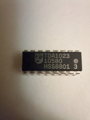 TDA1023 Phase Locked Loop (PLL) IC   FM Demodulator