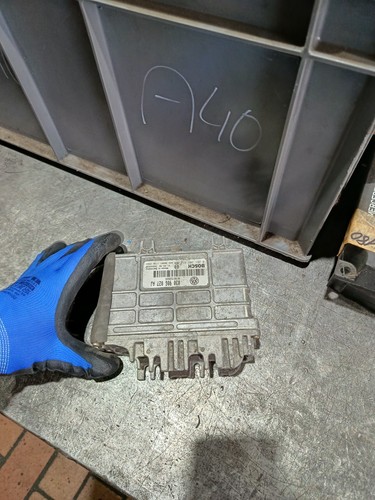 VW Polo 3 6N Motorsteuergerät Motor Steuergerät 030906027AJ 0261204824 Original