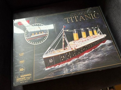 CUBIC FUN - 3D Puzzle of TITANIC - neu & verschweißt - mit Licht