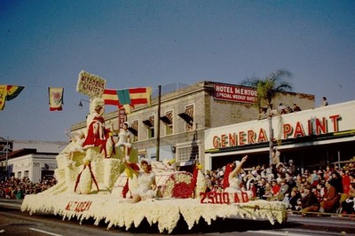 Alhambra California 1952 Rose Parade Float, 2500 AD Pretty Woman: 828/35mm Slide