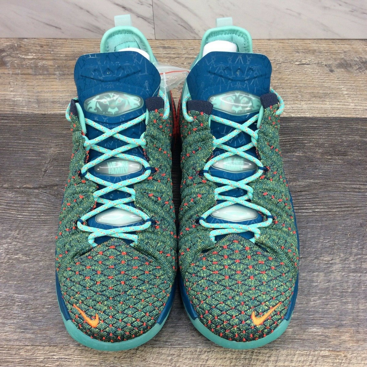 NIKE LeBron レブロン スニーカー CW2760-009 23.5㎝ Nike LeBron XVIII 18 GS We Are Family Hyper Crimson CW2760 300 Sz