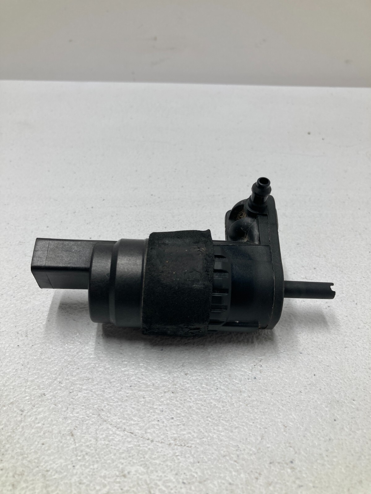 11 Audi Q5 Windshield Washer Fluid Pump 8K9955647 for sale online eBay