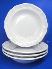 Mikasa French Countryside Rimmed Soup Salad Bowls Bundle of 4