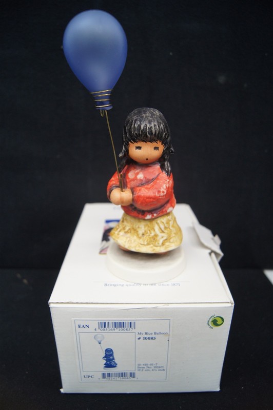 GOEBEL DeGRAZIA Porcelain Figurine #10-410 My Blue Balloon 4.75"