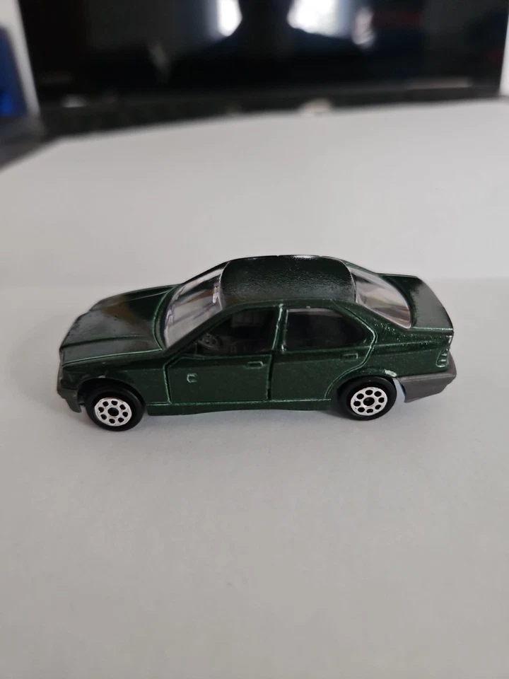 Majorette #257 BMW 325i 1:58 Loose Mint Doors Open Dark Green Metallic Metal Htf - Image 2 of 4
