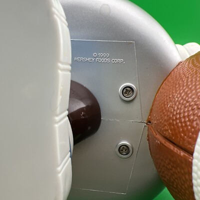 00sレアHERSHEY'S KISSES DISPENSER Football Vintage Hersheys Kisses Football Candy Kiss Dispenser 1999