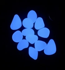 10PCS Neon Glow in the Dark Rocks Garden Pebbles Walkways Yard Luminous Stones