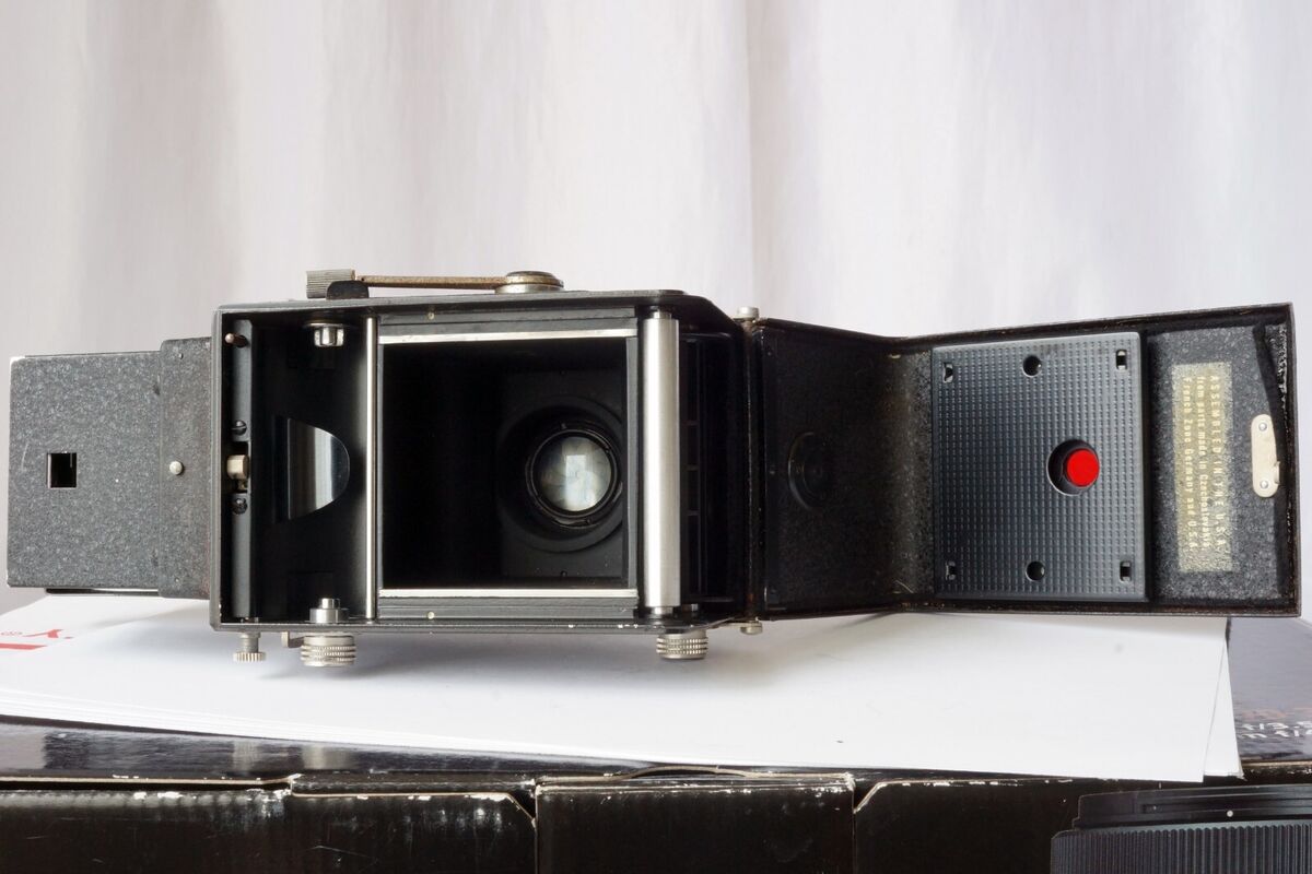 Meopta Flexaret III met Mirar f3,5/80mm lens with Prontor-S Meopta Flexaret III met Mirar f3,5/80mm lens with Prontor-S