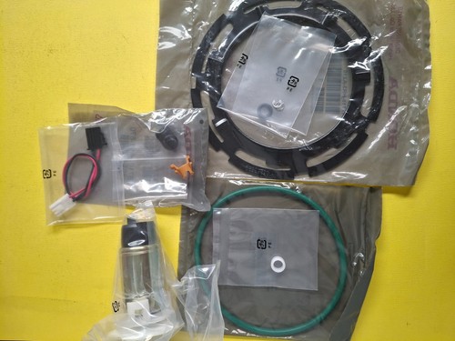 Honda OEM Fuel Pump Kit Pioneer 500/700/100 TRX 420/500 Foreman 06160-HR3-305 - Picture 2 of 2