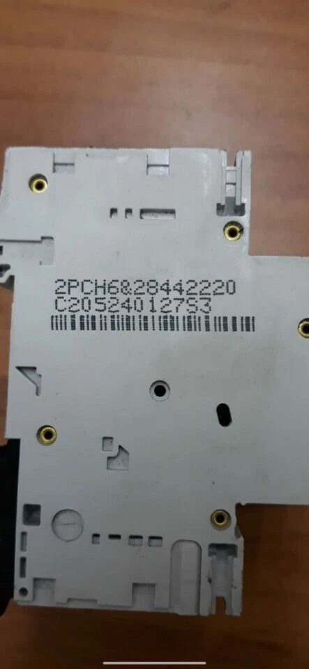 interruttore magneto termico AEG Elfa E94 TRIFASE 4Poli C20 6000 3 - Imagen 3 de 4