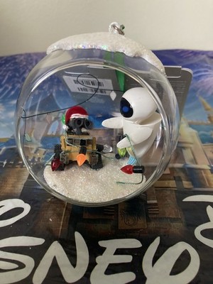 Disney WALL-E and EVE Open Bauble Globe Christmas Ornament *PRE-OWNED & DAMAGED*
