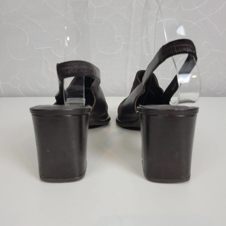 Bass Womens Shoes Size 8.5 Brown Y2K Block Heel Sling Back Closed Square Toe - Image 4 of 4