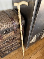 ancienne canne ou bâton de marche