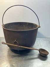 Marion  bean pot antique Cauldron Kettle 7 1/2” High 10 1/2 Diameter