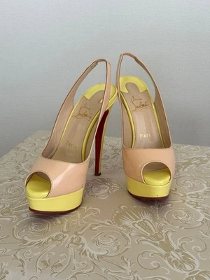 Christian Louboutin talons ouverts EU:35 US:5 cuir verni multicolore - Photo 1/4