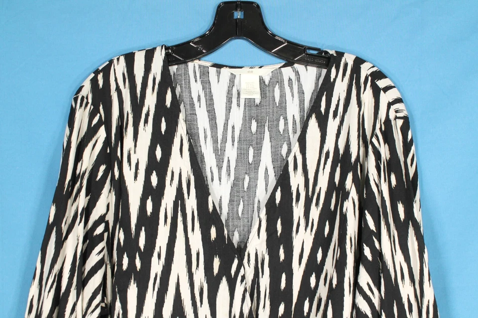 Maxi VESTIDO BOHEMIO MANGAS GLOBO CUELLO EN V DELANTERO ENVOLVENTE negro/blanco H&M Talla XXL Foto 2 de 4