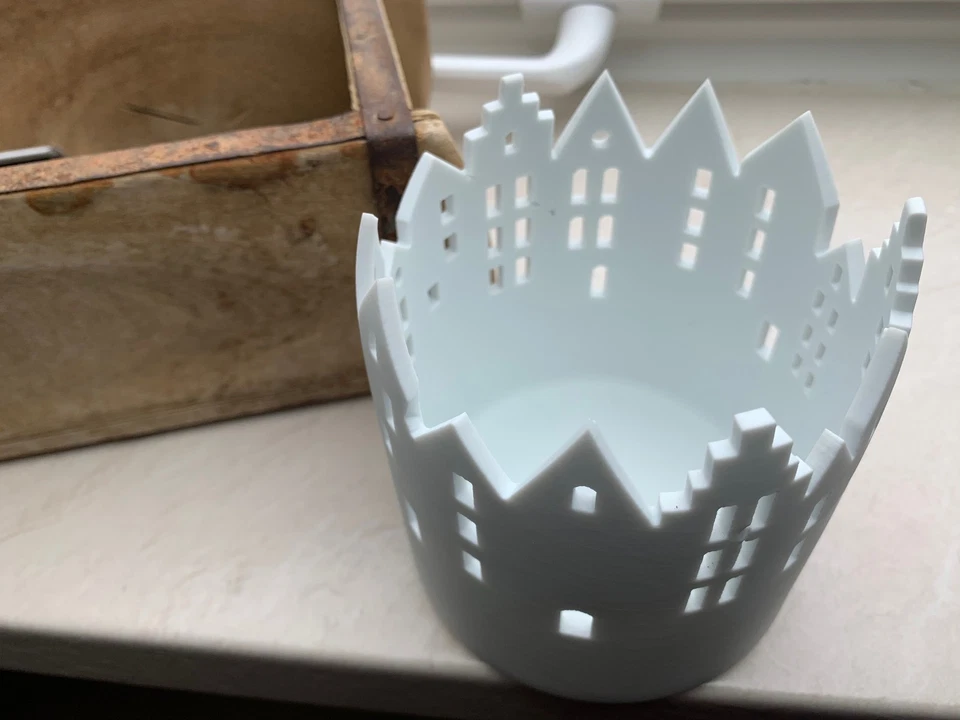 B - Ware - Stadtlicht Marktplatz aus Porzellan Räder- unebenheiten am Porzellan - Bild 4 von 4