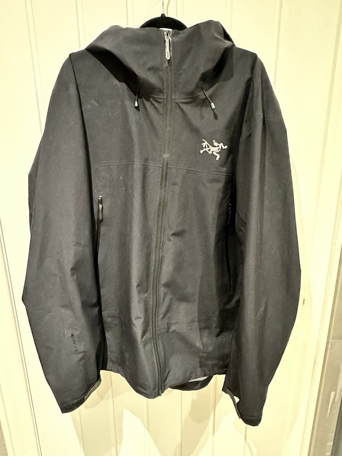 Arc'teryx Beta Lt Men’s Jacket Size-Large Black Gore-tex EXCELLENT CONDITION  
