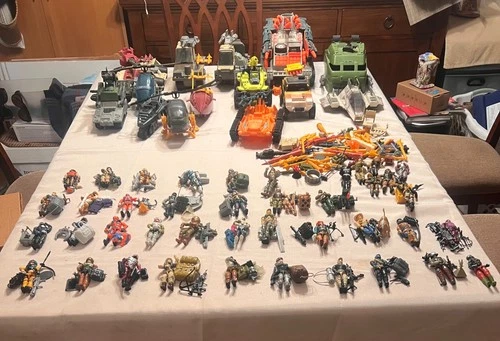 G.I JOE ACTION FIGURES, VEHICLES & MISC. PARTS