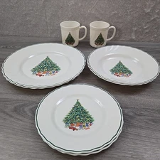 Noel Porcelle The House Of Salem 4 Pc CHRISTMAS TREE PLACE SETTING Service For 2