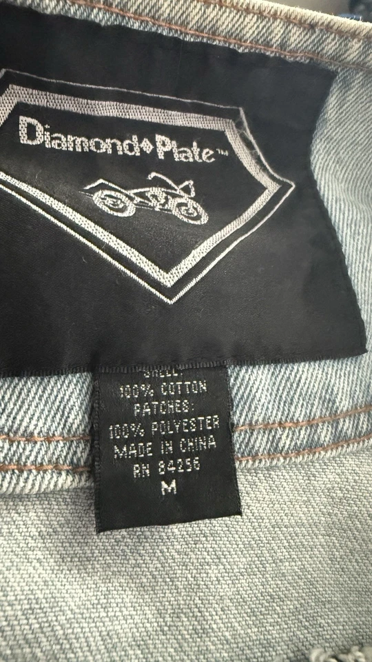 VTG Diamond Plate Vest Sz M-M/W-L Denim Jean Biker Eagle Patches USA Flag - Image 2 of 4