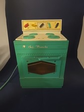 Vintage 1960s Suzy Homemaker Kids Oven Works. Door Handle Broken