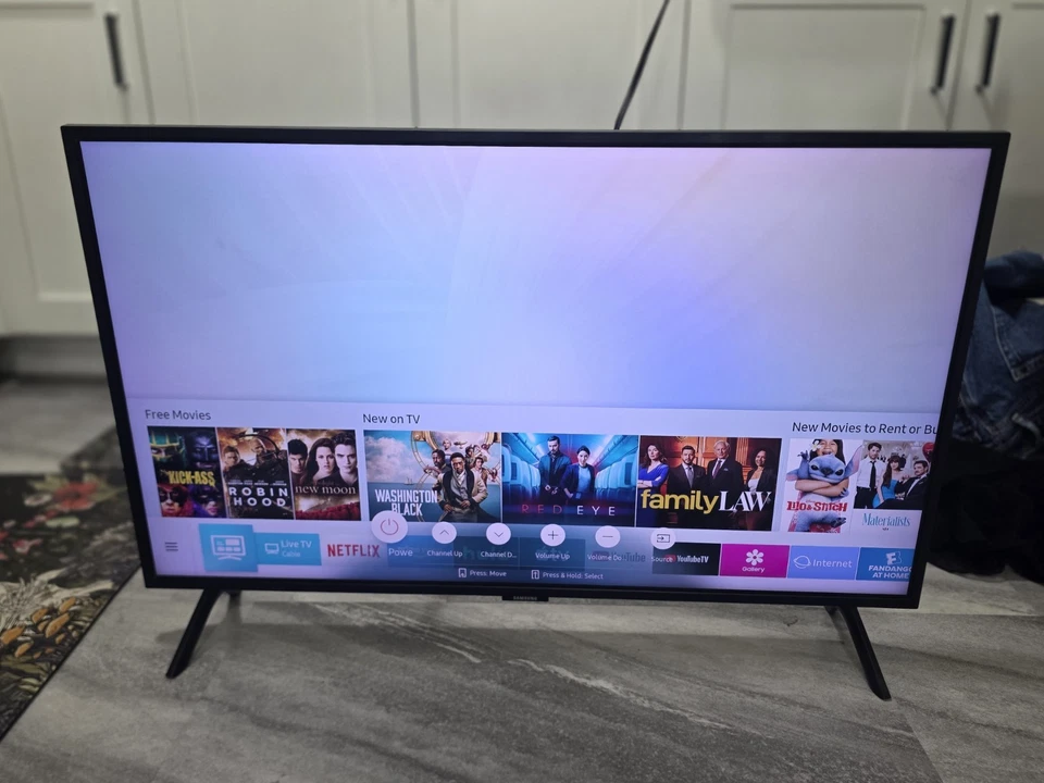 Samsung 32-inch Class QLED 4K Series Smart TV QN32Q50RAF No Remote - Image 4 of 4