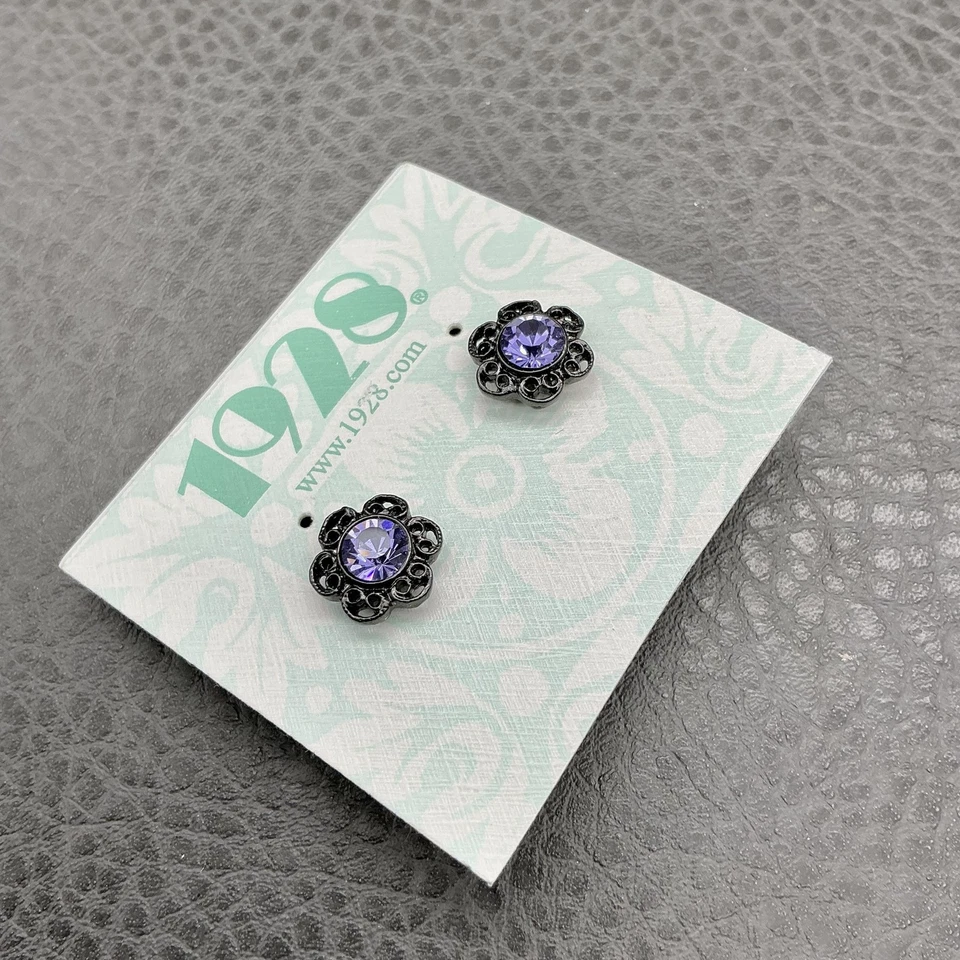 1928 Jewelry Floral Filigree Stud Earrings Purple Crystal Rhinestone Womens 1/2" - Image 4 of 4