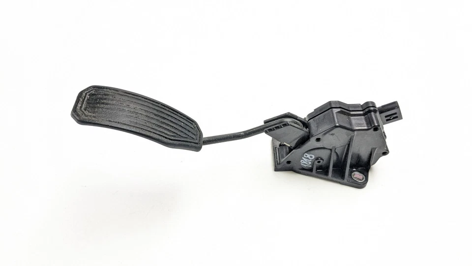 LEXUS RX 450H AL10 MK3 ACCELERATOR THROTTLE PEDAL 7811033010 2009 — 第 3/4 张图片