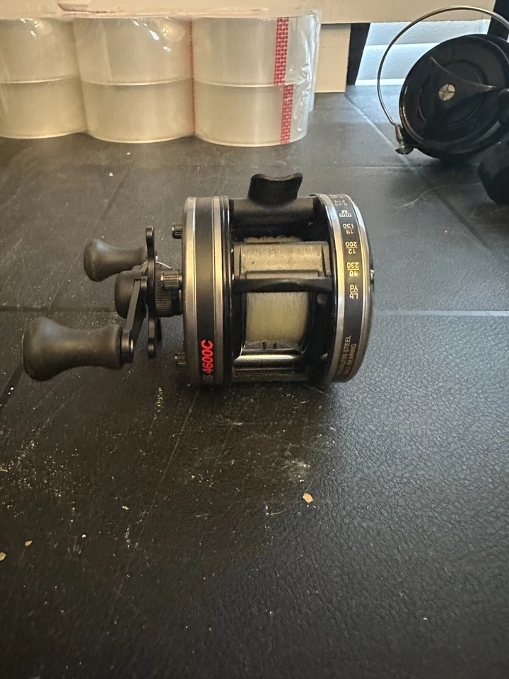 Carrete #18 Abugarcia 4600-C DE COLECCIÓN SUECIA ABU GARCIA piezas Foto 4 de 4