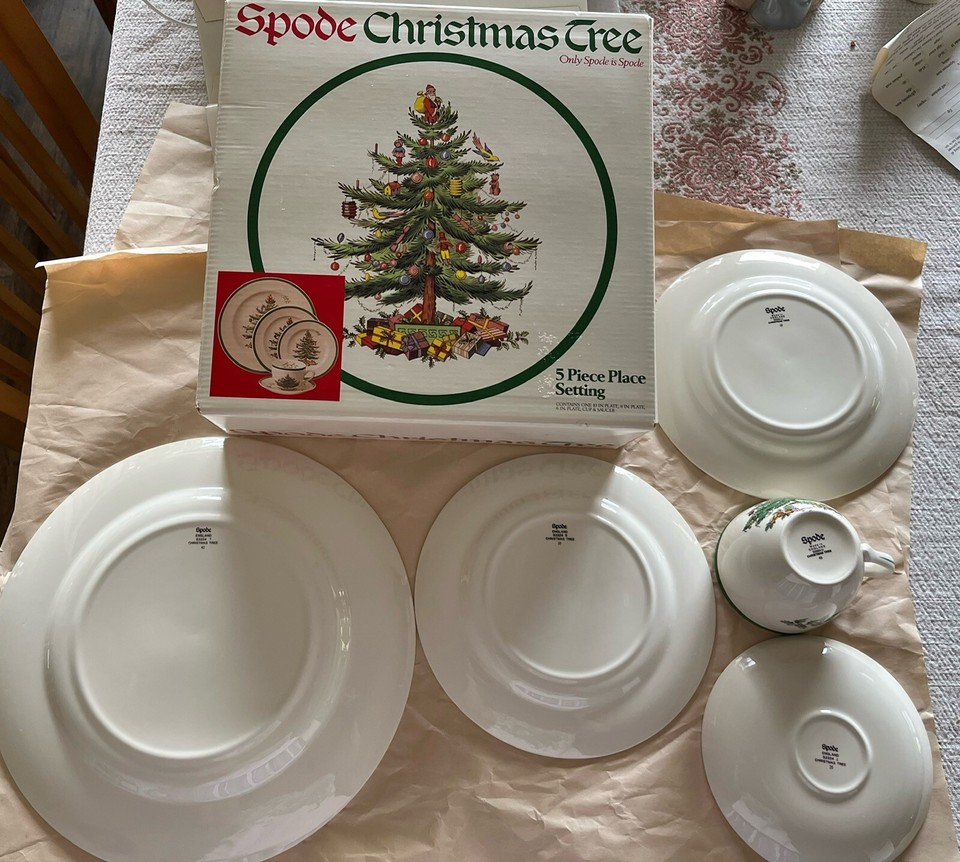 new Spode Christmas Tree 5 Piece Place Setting ENGLAND eBay
