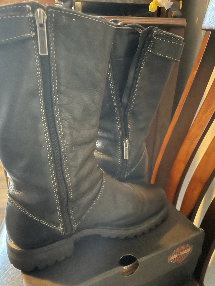womens harley davidson boots size 8.5, 11 1/2" tall, full zipper inner calf Foto 3 de 4