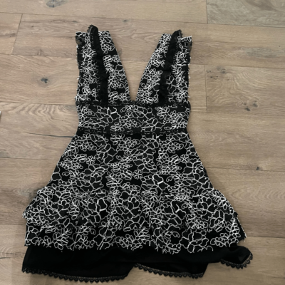X by NBD Women's Black & White Lace Sleeveless Dress Size Small