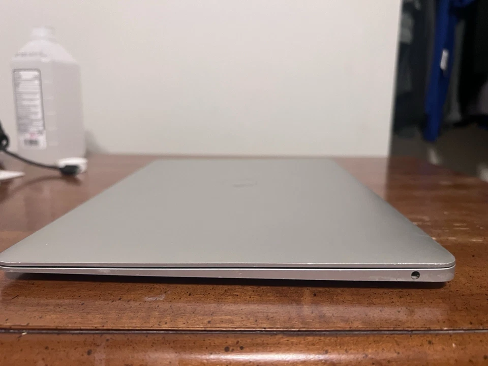 2020 Apple MacBook Air 13.3" M1 7C GPU 3.2GHz 8GB RAM 256GB SSD A2337 - Imagem 3 de 4