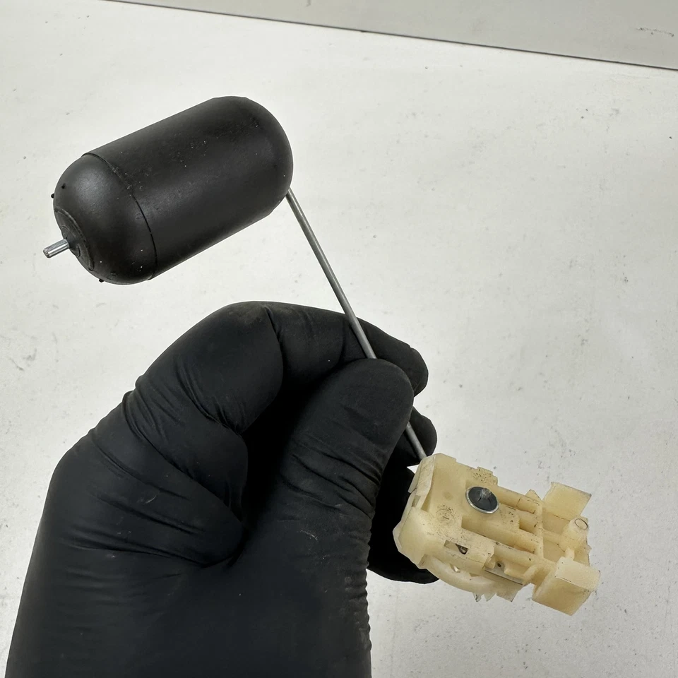 Sensor indicador de nivel de combustible Honda Grom MSX125 2017 37800-K26-B01 Foto 4 de 4