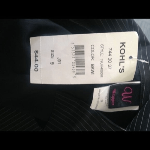 Wrapper casual blazer suit Junior pit is 18” length 23” size 9. pinstripe black - Picture 5 of 6