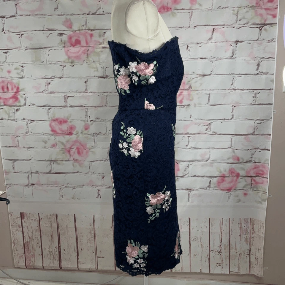 Платье миди Nicole Miller женское без бретелек на шнуровке с цветочным рисунком с открытыми плечами темно-синее 6 - Изображение 4 из 4