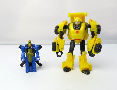 Transformers Bumblebee & Blazemaster Generations Thrilling 30 Legends Komplett