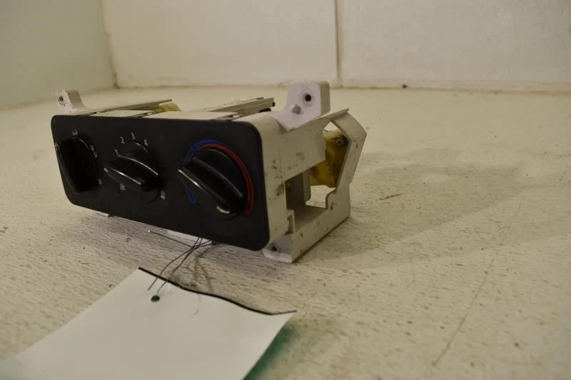 Climate Temperature Control Fits 04-05 FREELANDER 1820618 — 第 3/4 张图片