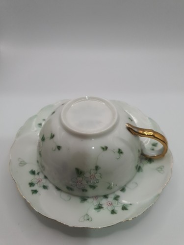 Hand Painted Fine Porcelaim Cup & Saucer - Picture 5 of 5