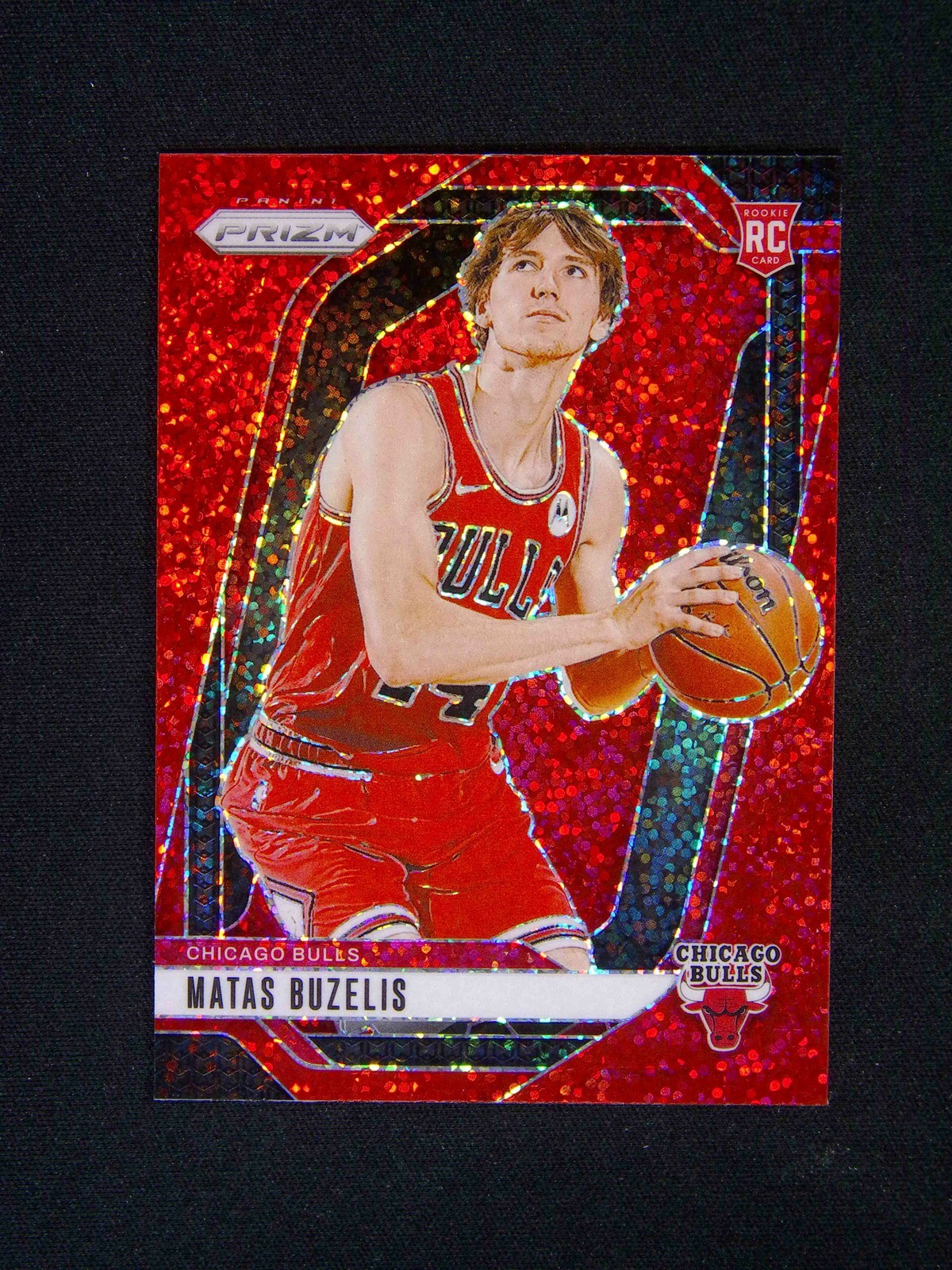 2024-25 Panini Prizm Matas Buzelis #252 RC Rookie Red Sparkle Color Match