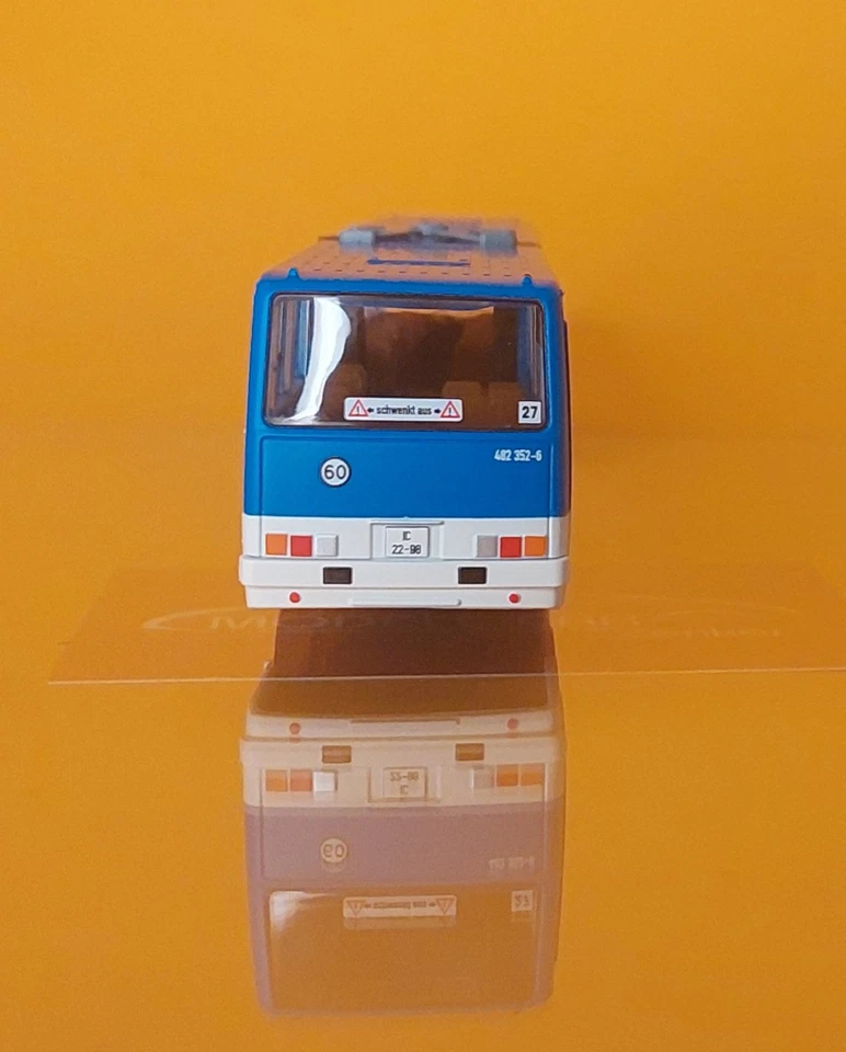 Brekina MCZ 03-415 Ikarus 280.02 BVB Berlin - blau/weiß - Wagen 482 352-6, 1:87 - Bild 4 von 4